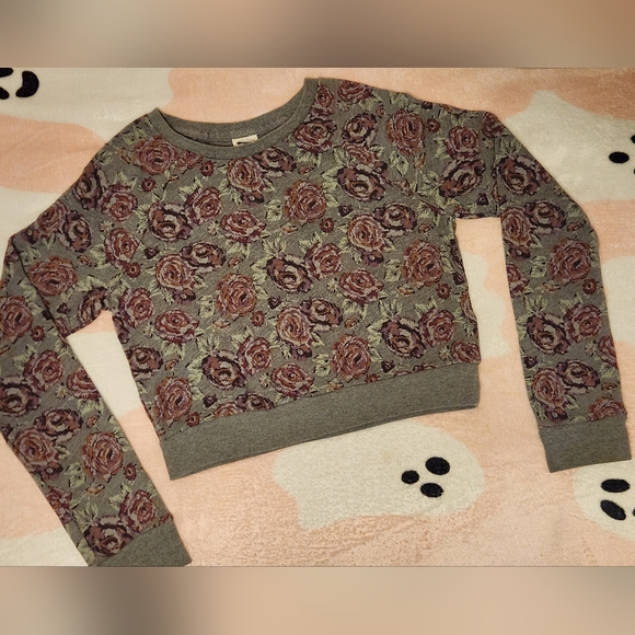 A&F Cropped Sweatshirt - Picture 1 of 2